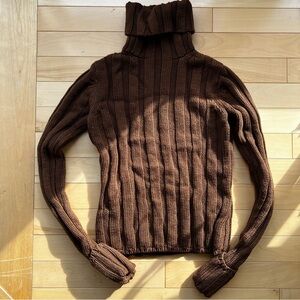 Banana Republic brown turtleneck thick material 100% Merino Wool size XS